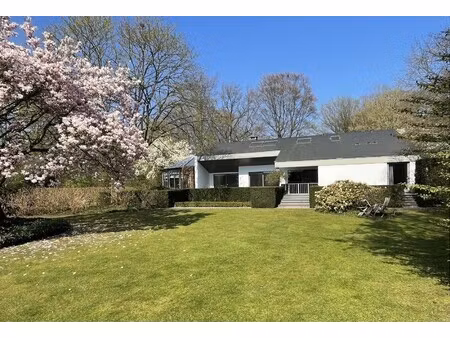 tijdloze villa op goed bereikbare locatie in bokrijk