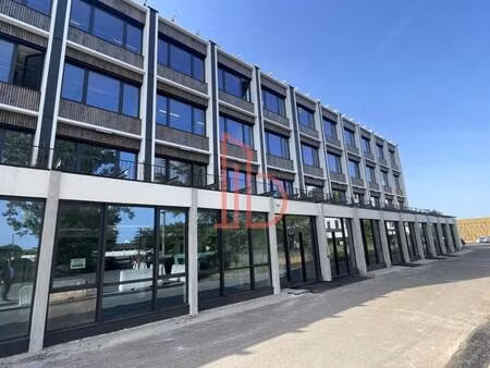 location bureaux 59 m² à 134 m²