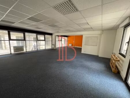 location bureaux 116 m²