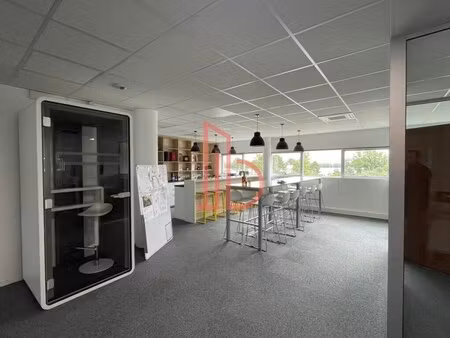 location bureaux 313 m²