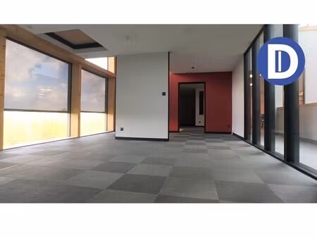 location bureaux 64 m²