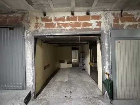 location garage 12 m² à nice (06000)