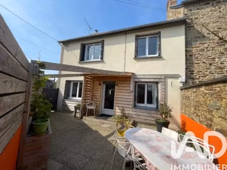 maison à saint-père-marc-en-poulet (35430)