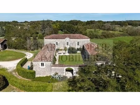 maison de 21 pièces de luxe en vente à mauroux  occitanie