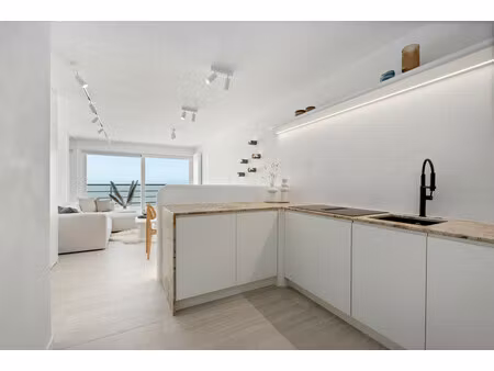 appartement te koop in knokke-heist met 2 slaapkamers