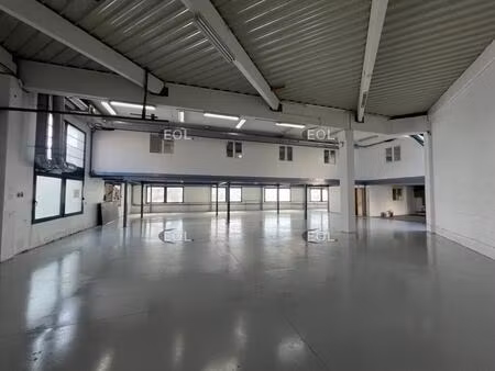 vente local d'activités 558 m²