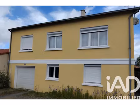 maison à combrand (79140)