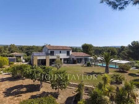 villa contemporaine de prestige avec dépendance et terrain paysager