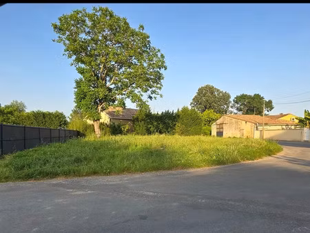 vente terrain 587 m² peujard (33240)