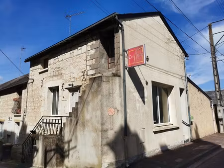 achat local commercial 62m² varrains 49400