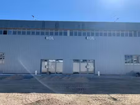 location local d’activités vaux-le-pénil 77000 308m² à 313m²