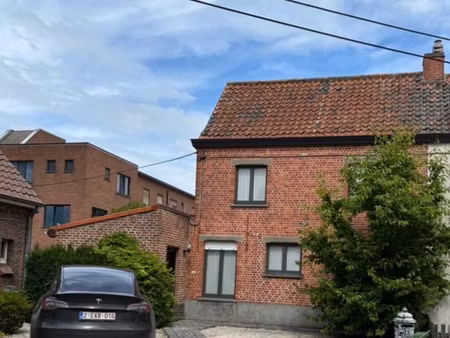huis te koop in zeveneken met 2 slaapkamers