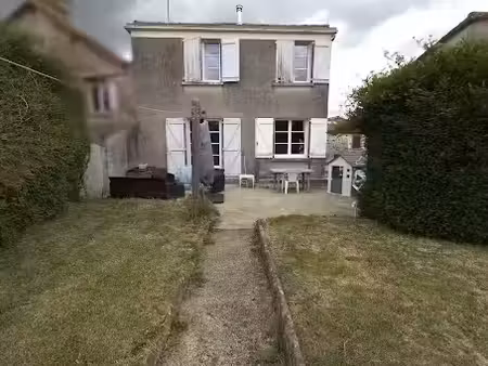 vente maison 4 pièces 99 m² à menomblet (85700)  102 000 €