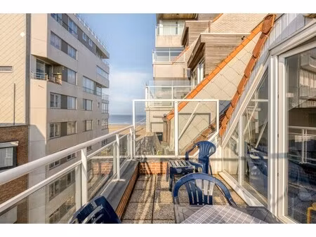 appartement te koop in knokke-heist met 3 slaapkamers