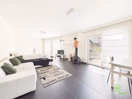 appartement te koop in herk-de-stad met 1 slaapkamer