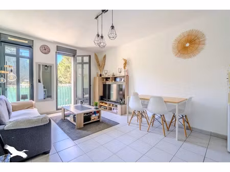 vente appartement 2 pièces 39 m² léognan (33850)