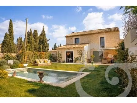 maison de luxe 3 chambres en vente à eygalières  france