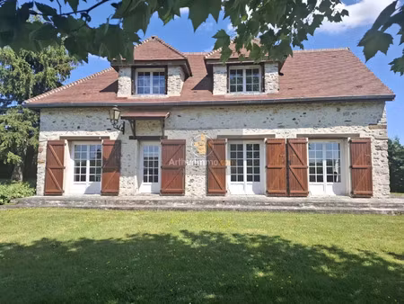 vente propriété 6 pièces 170 m2 à tréfols