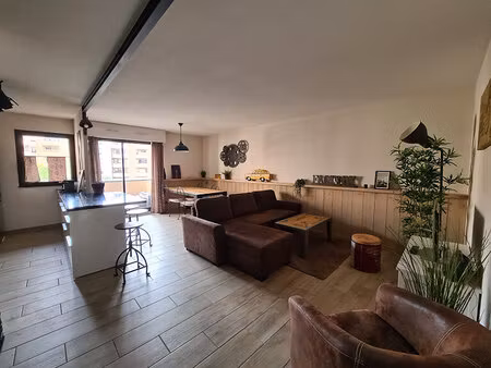 appartement 4 pièces 90 m² à louer bordeaux 33000 ? | era immobilier