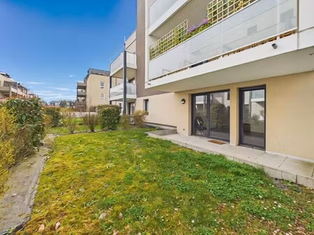 appartement 2 pièces récent en rez de jardin