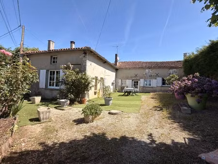 charmante maison de campagne offrant du potentiel  3 chambres  jardin de 2316m² et possibi
