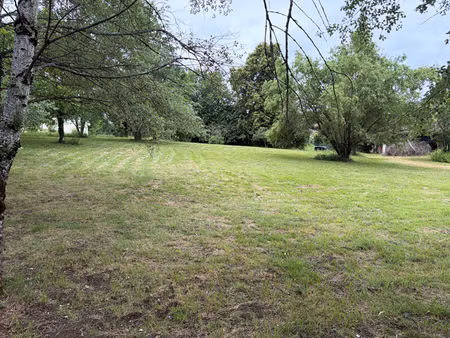 terrain naucelles constructible et viabilisé 1381 m2