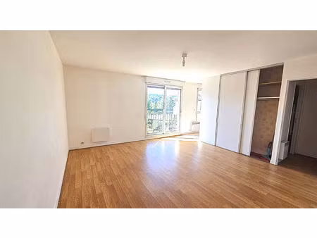studio avec balcon a la ferte sous jouarre