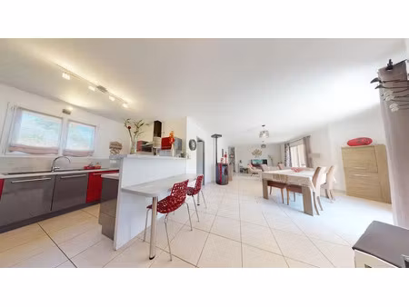 vente maison 4 pièces 93 m² à sévérac-l'eglise (12310)  230 000 €