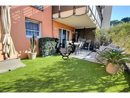 t3 roquebrune sur argens avec jardin - résidence avec piscine - garage
