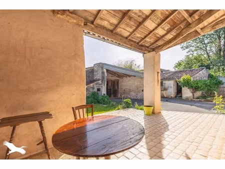vente maison 7 pièces 158 m² à romegoux (17250)  399 000 €