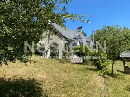 demeure * 6 pièces * 167 m² * 19110 st julien pres bort * 369 500 €