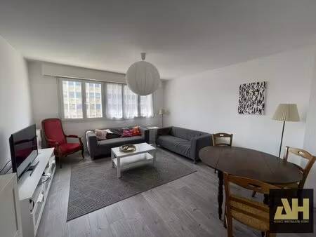 exclusivite - brest - appartement t5 meuble – dernier etage - prox. transports et commerce