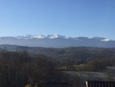 parcelle de terrain à bâtir  sur la commune de lasseube.