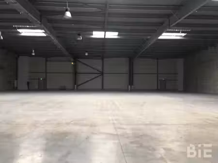 location entrepôt 1568m²