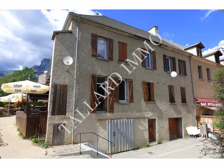vente maison 5 pièces 183 m² à saint-jean-saint-nicolas (05260)  284 000 €