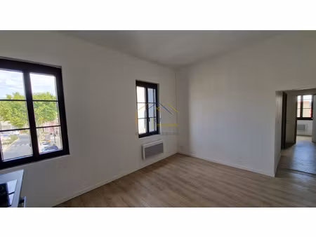 appartement en location 2 pièces + bureau à saint-andré-de-s