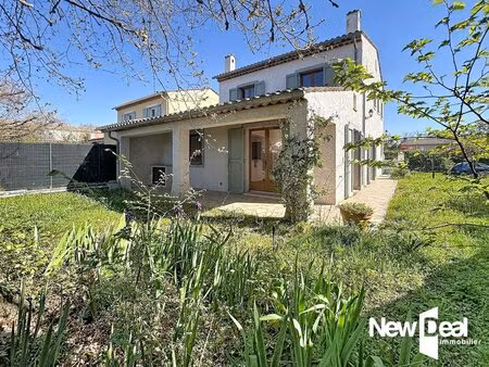 maison de 125 m² – 5 pièces sur un terrain d'environ 400 m²