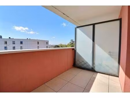 appartement - 45 61 m² - 2 pièces