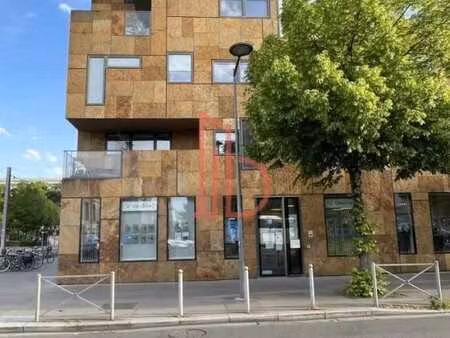 location bureaux 170 m²