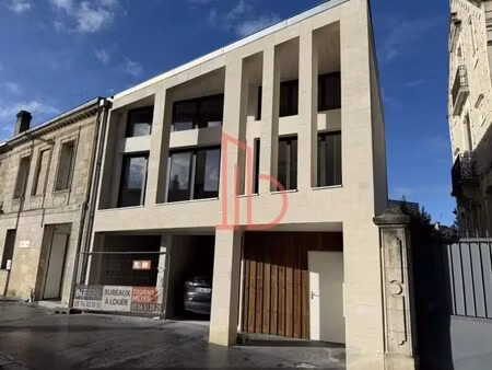 location bureaux 123 m² à 508 m²
