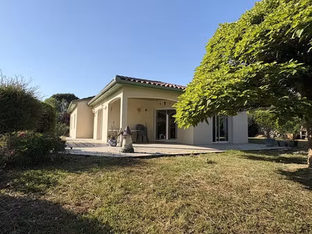 vente maison 5 pièces 119 m² à bretenoux (46130)  234 300 €
