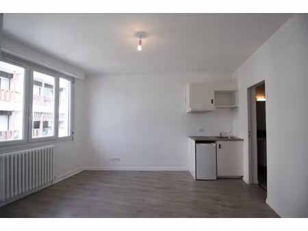 talence st genès (rue francis de pressensé) - joli t2 de 30 