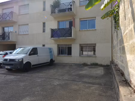 parking / box bordeaux
