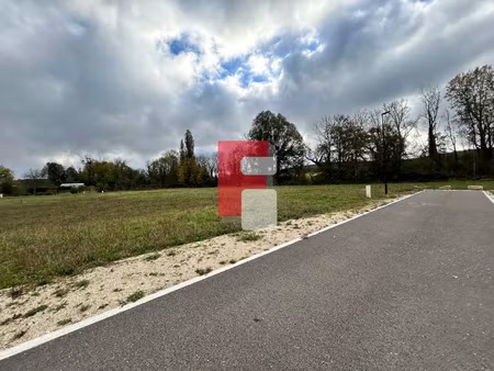 terrain à bâtir dans un lotissement neuf  à vitry-le-croisé