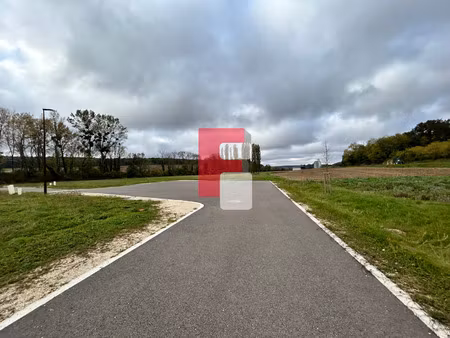 terrain à bâtir dans un lotissement neuf  à vitry-le-croisé