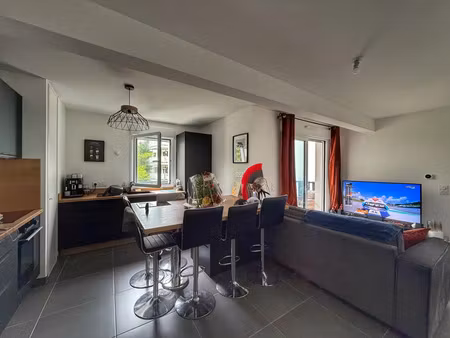 vente appartement 2 pièces 43m2 bayonne 64100 - 217000 € - surface privée