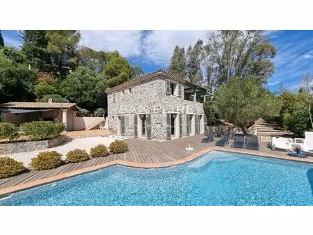 villa avec piscine et vue mer à 300 mètres de la mer