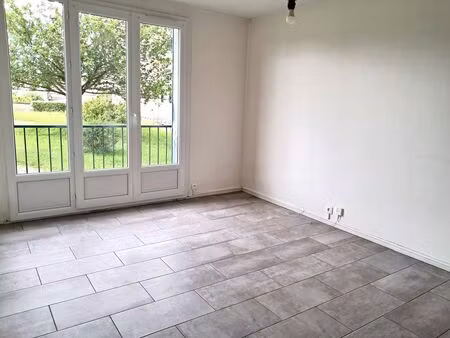 location appartement 2 pièces 46m² sens 89100