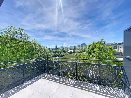 très bel appartement lumineux avec 2 chambres et terrasse à yssingeaux