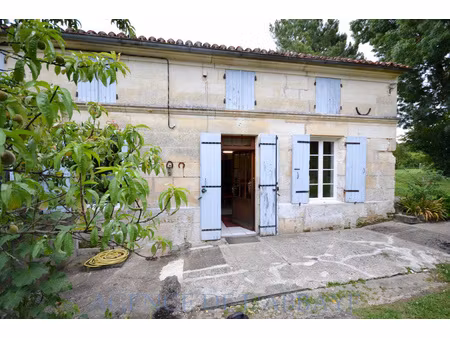 vénérand  charentaise 75 m2  2 chambres  terrain 916 m2